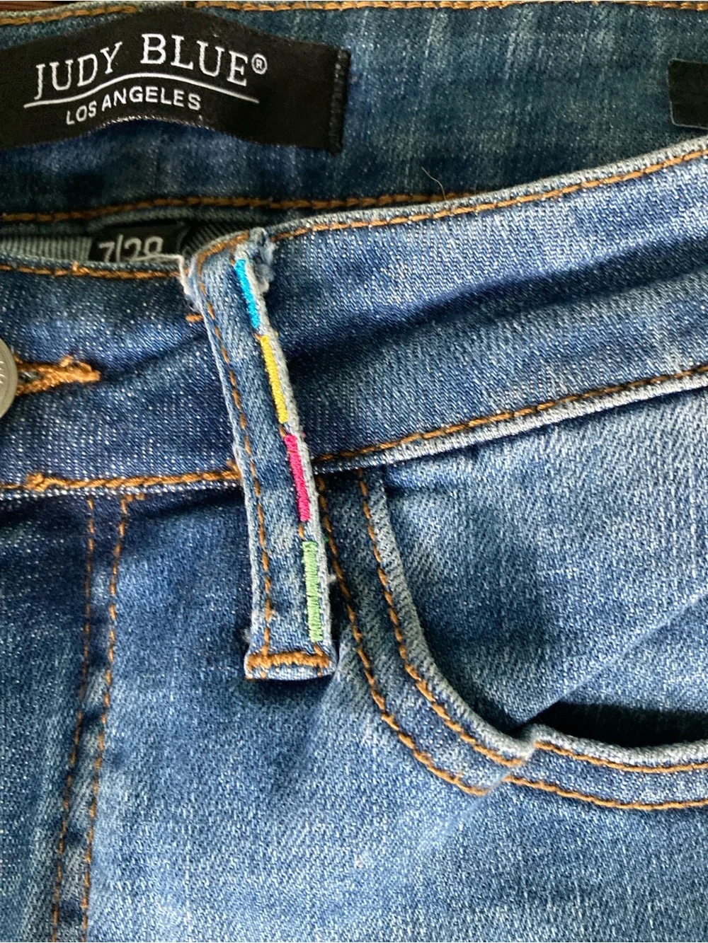 Judy Blue Size Jr. 7 medium wash distressed skinny fit stitch accent jeans